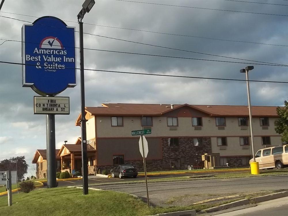 Super 8 By Wyndham Bedford Hotel Kültér fotó