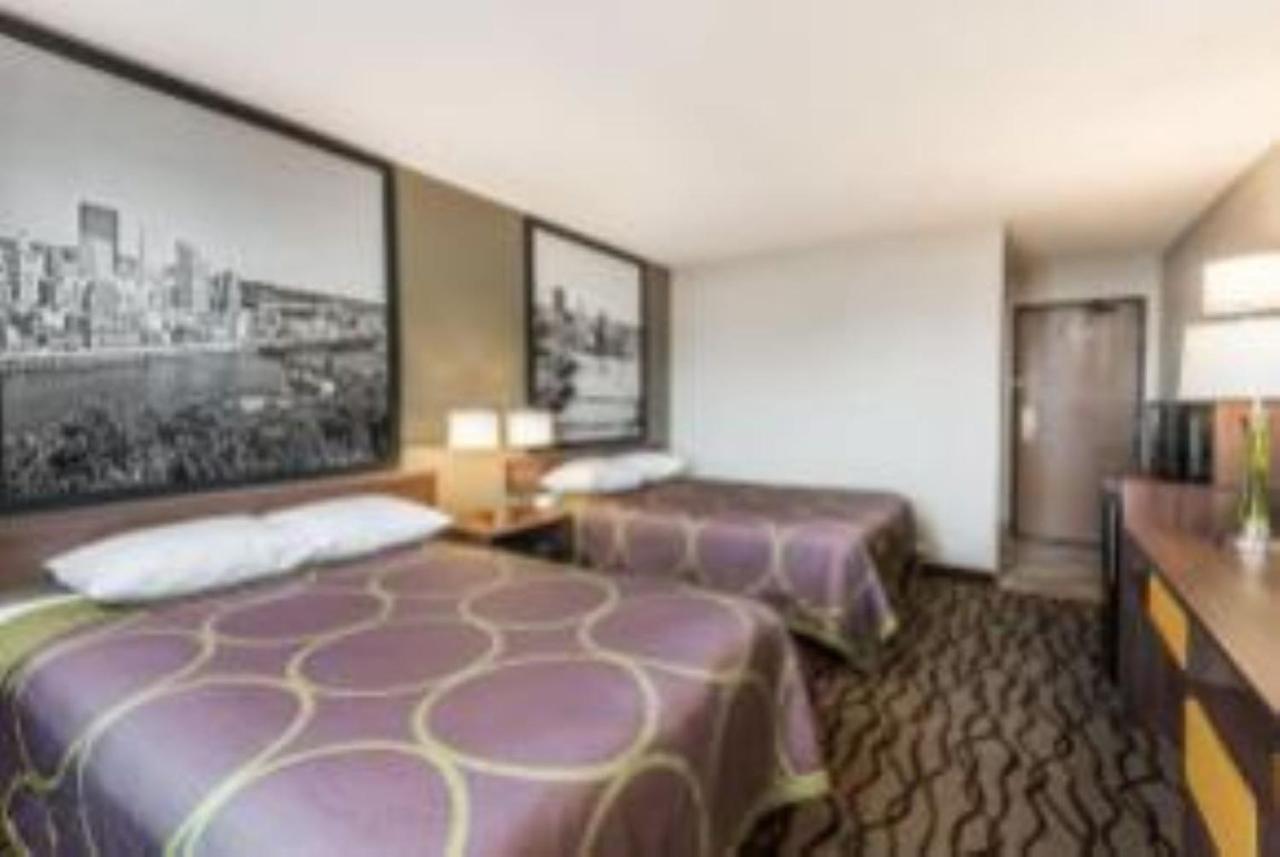Super 8 By Wyndham Bedford Hotel Kültér fotó